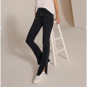 THE VALENTINA SUPER HIGH RISE TOWER